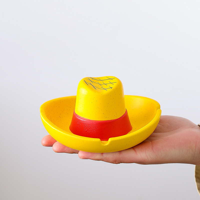Asbak Keramik Luffy Topi Jeram - Gaming Accessories Gift For Boyfriend ulasan dan harga